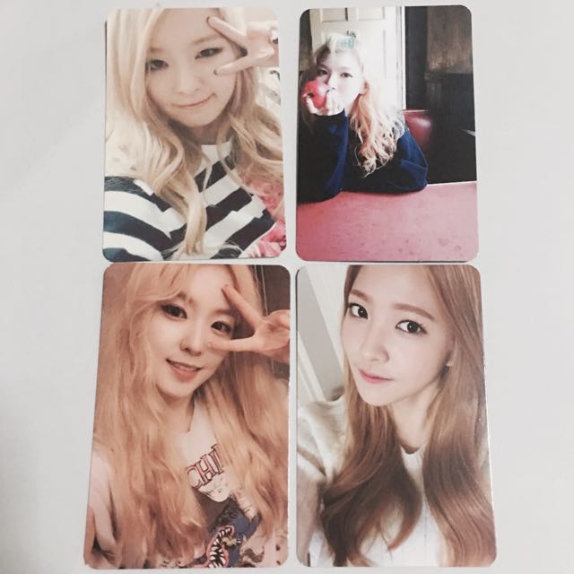 Red Velvet Ice Cream Cake Photocards Entertainment K Wave On Carousell