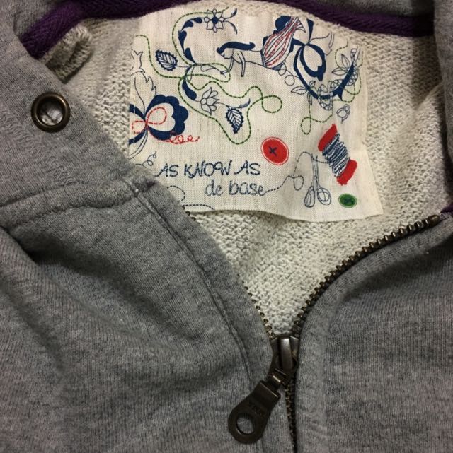 日牌As know As de base Sweater, 女裝, 上衣, 襯衫- Carousell