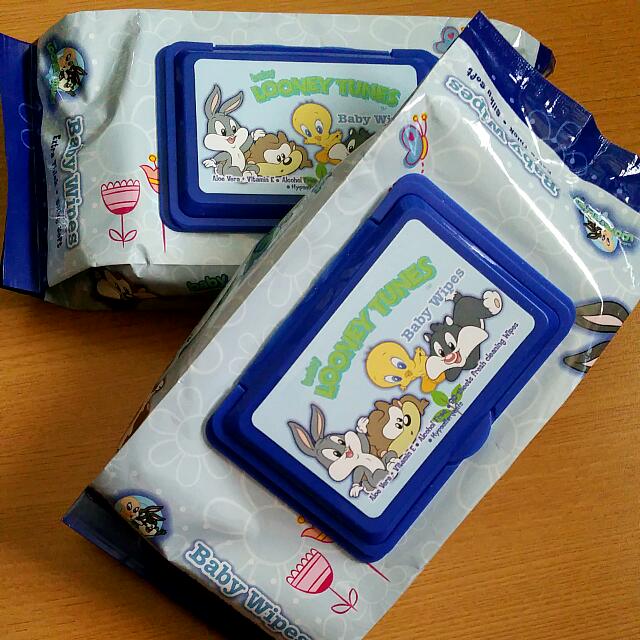 looney tunes wet wipes