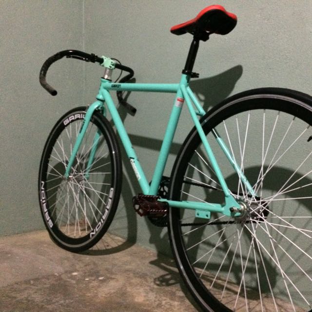 Garion fixie top