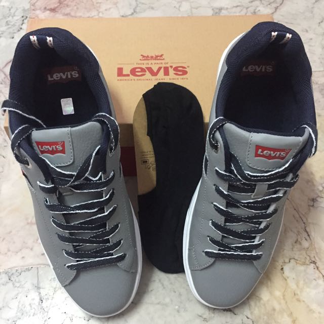 levis casual shoes