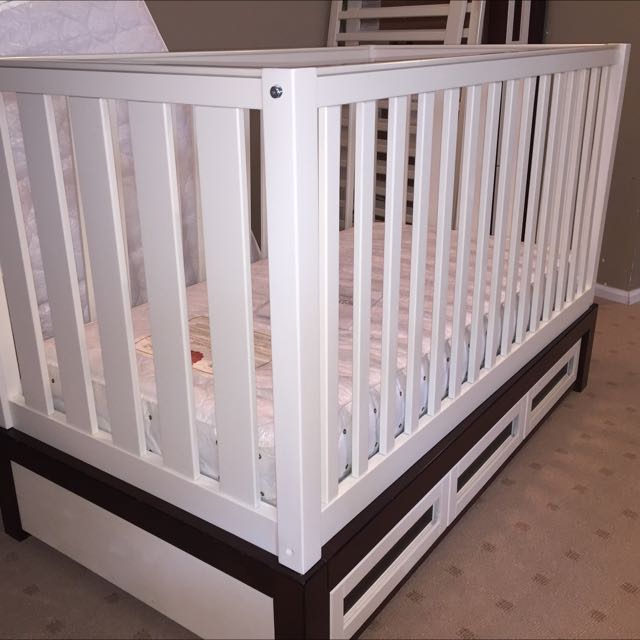 Pottery Barn Skylar Crib Babies Kids On Carousell