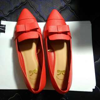 Flatshoes Merah The Little Things She Needs