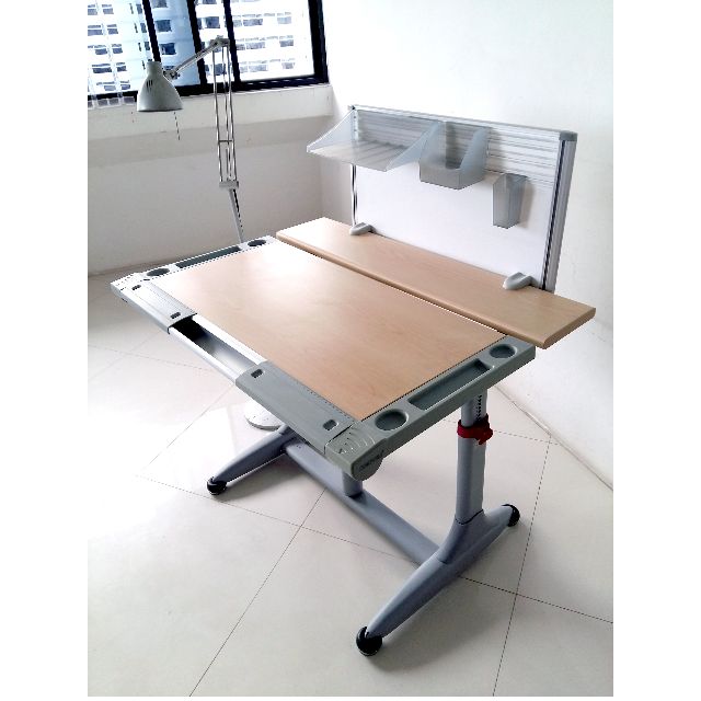 Adjustable Children Ergonomic Writing Desk Table Comf Pro