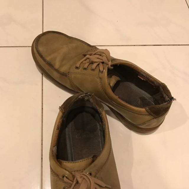 Price Reduced Clarks Shoes Olive