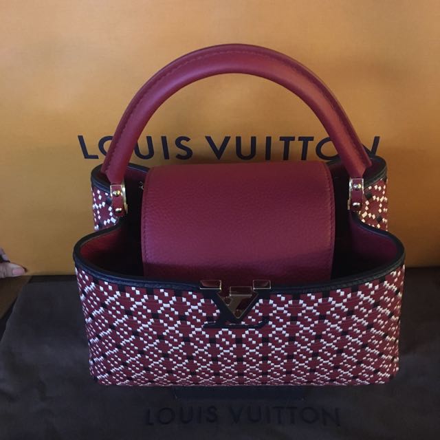 Brand New! Louis Vuitton's LV escale poche toilette 26, Luxury, Bags &  Wallets on Carousell