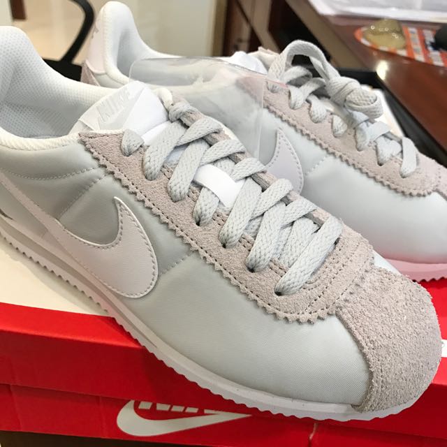 nike classic trainer