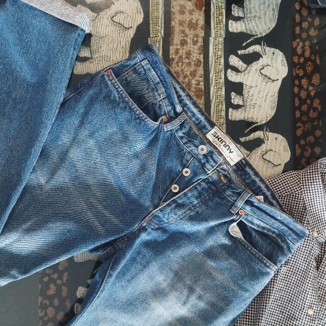 medium wash color
