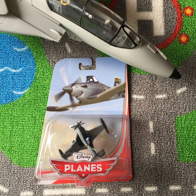 Disney Planes Jolly Wrenches Dusty Crophopper, Hobbies & Toys, Toys