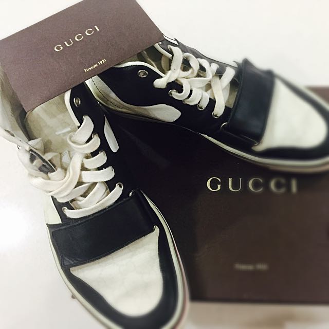Gucci new praga store
