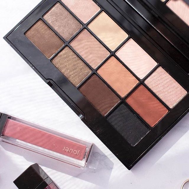 Jouer Cosmetic Essential Matte And Shimmer Eyeshadow Palette