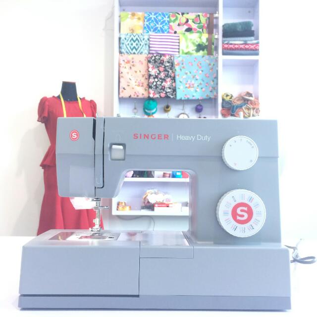 Mesin Jahit Portable Singer Heavy Duty 4432 Elektronik Lainnya Di Carousell