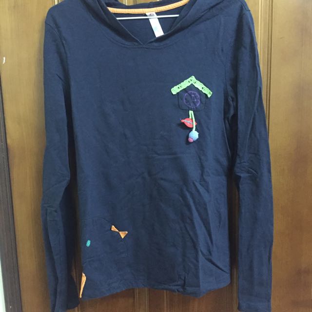 A La Sha 小雞帽t Women S Fashion Top On Carousell