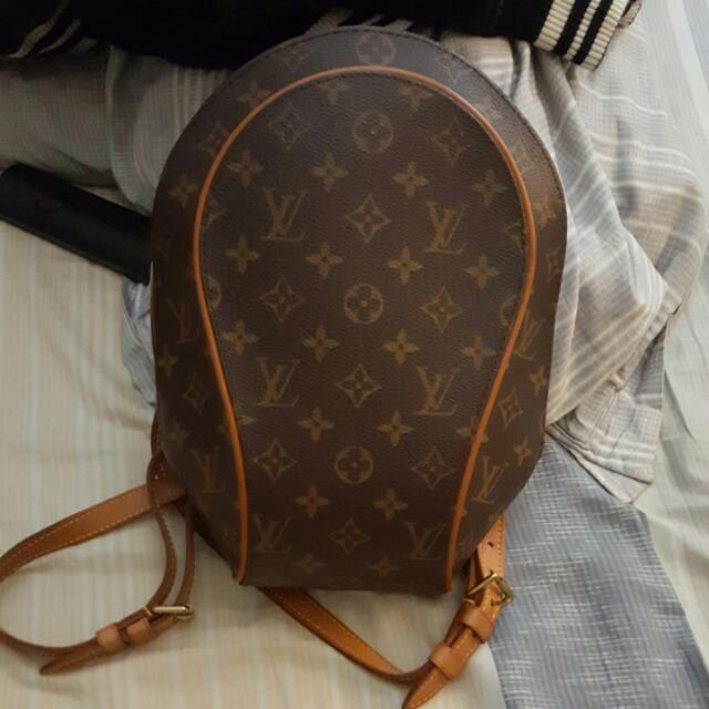 Vintage authentic Louis Vuitton Backpack monogram M, Women's Fashion, Bags  & Wallets, Backpacks on Carousell