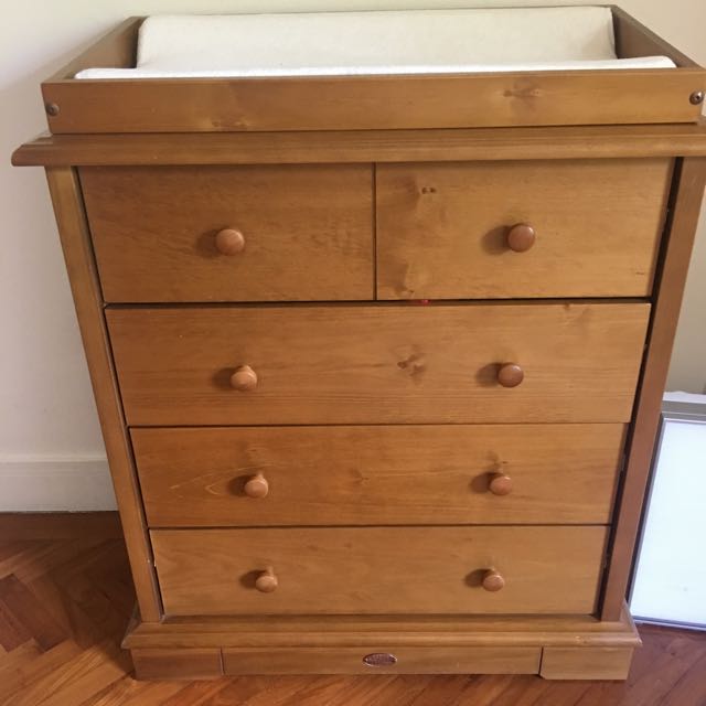 BOORI 4 Drawer Chest and change Tray