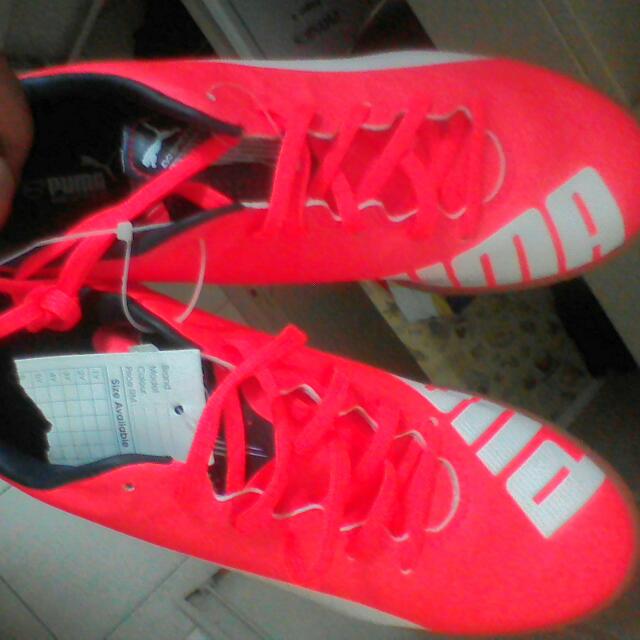 kasut futsal puma