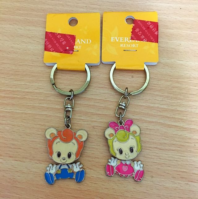 Key Chains Assorted (Category: Children's Books) located in Singapore. Submitted by jojo_2629 (Listing ID 88870896, Image 1). Description: .