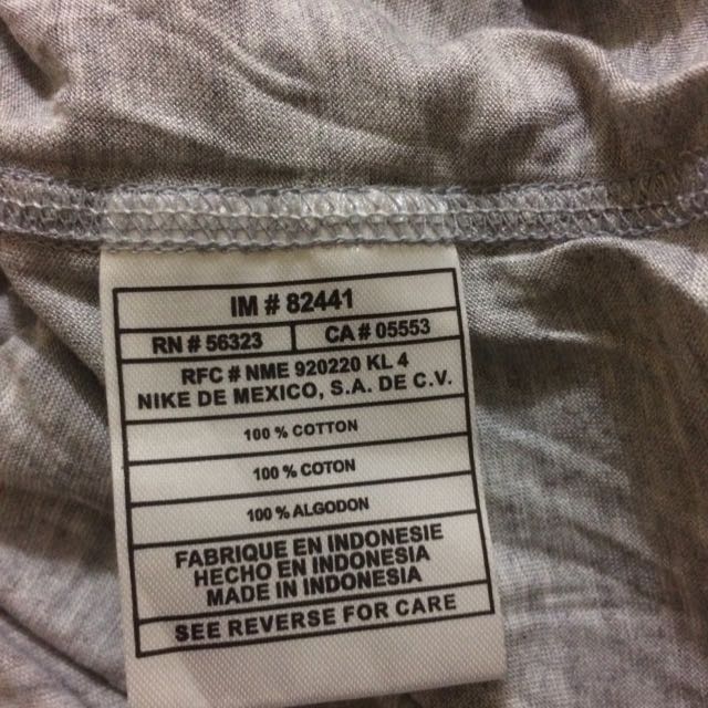 NIKE, Fesyen Pria, Pakaian di Carousell