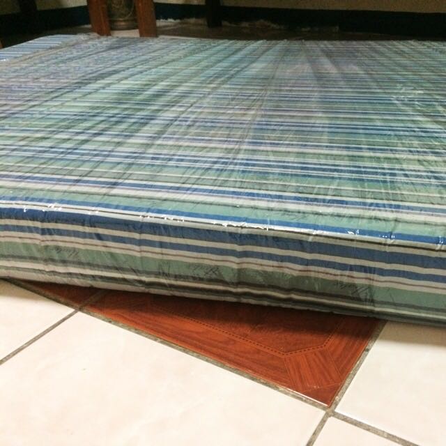 Uratex Mattress With Thin Cotton Cover 4x48x75 Semi Double Foam