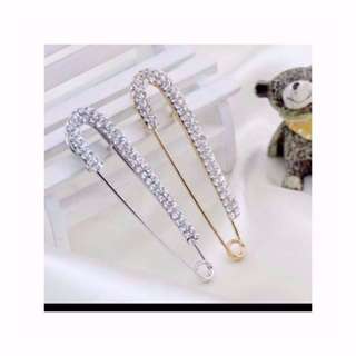 BN Korean Fashion Brooch