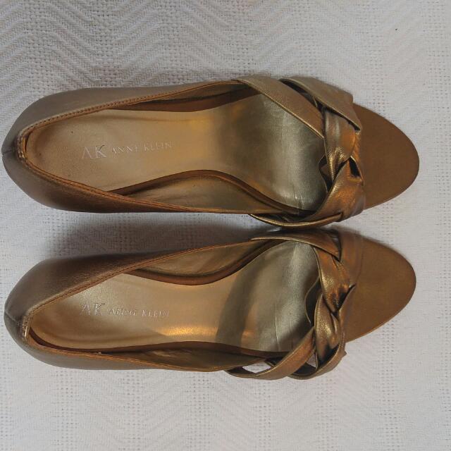 anne klein metallic shoes