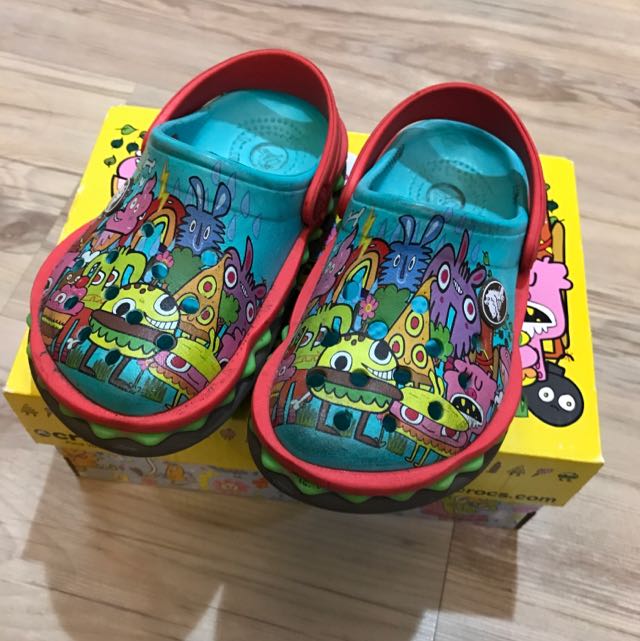 crocband ice blue