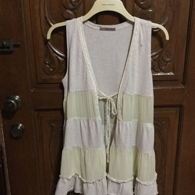 LIBRA Swimsuit Cove Up (Category: Bikinis & Swimsuits) located in Makati City. Submitted by miles2307 (Listing ID 89006573, Image 2). Description: .