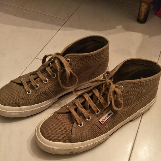 khaki superga