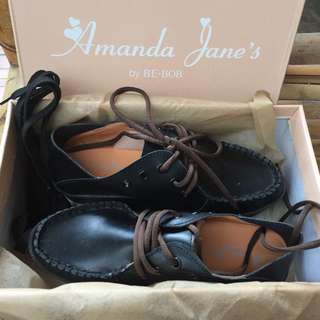 Amanda Jane's (Detail Foto Selanjutnya)