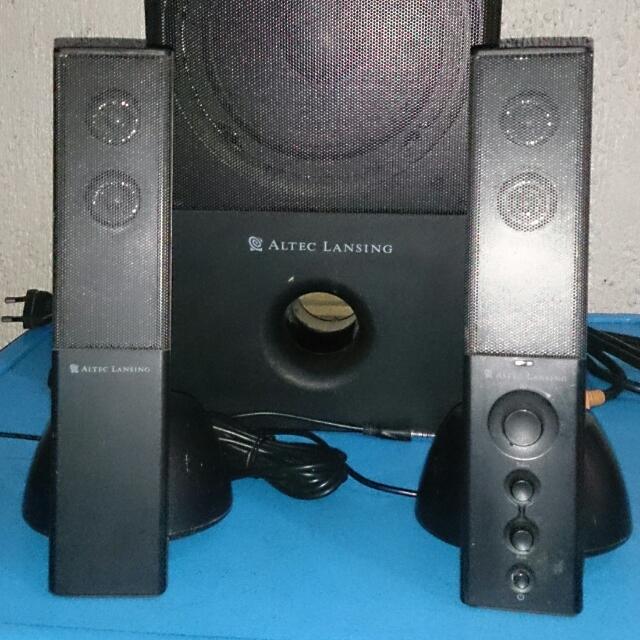 Altec Lansing VS4121 2.1 Speaker System, Audio, Soundbars, Speakers
