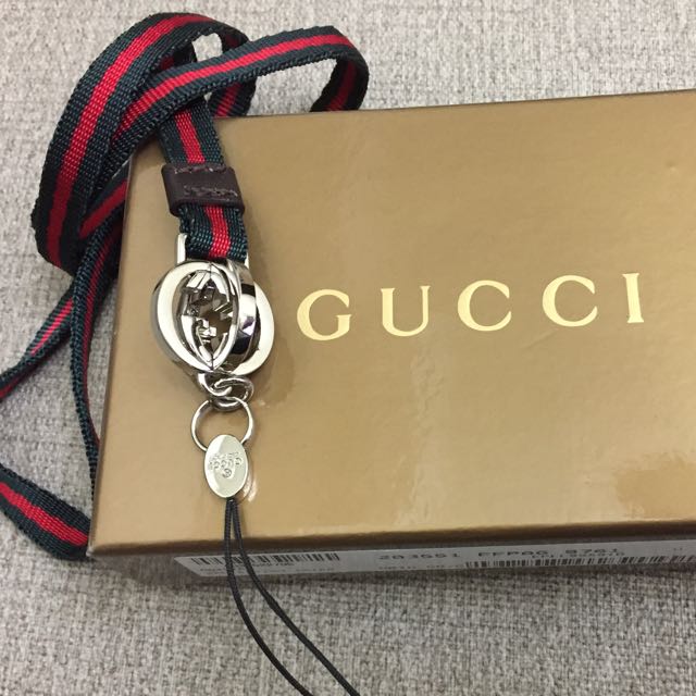 Gucci 手機吊飾 鑰匙圈 識別證 名牌精品 精品配件在旋轉拍賣