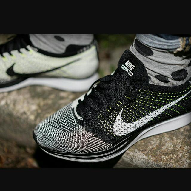 nike flyknit racer black and white