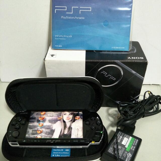 PSP 3000 PB 功能正常，外觀良好