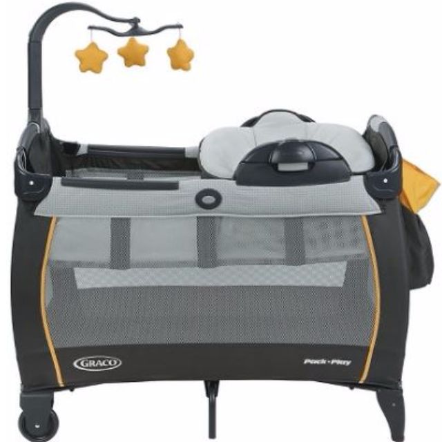 Graco Pack 'n Play Playard Portable Napper and Changer, Babies & Kids ...
