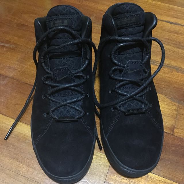 lebron xii nsw lifestyle qs sneaker