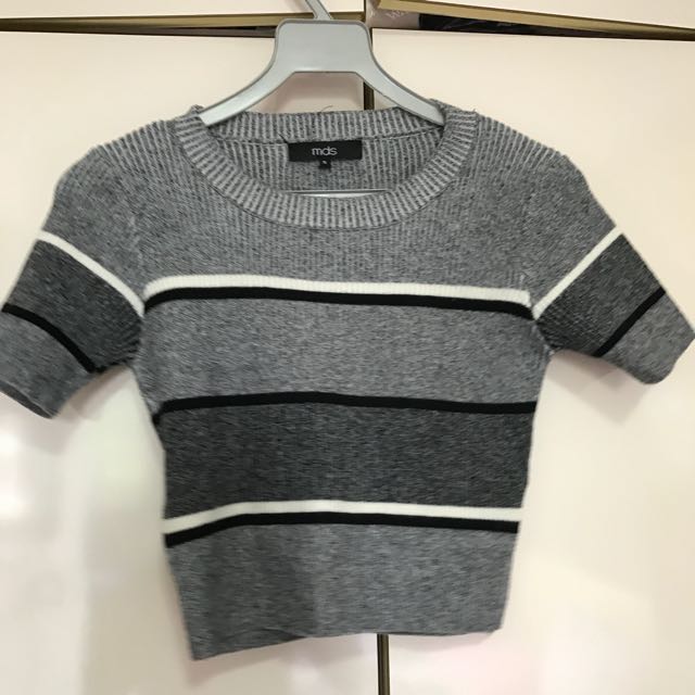 MDS knit Grey Crop Top, Women's Fashion, Tops, Sleeveless on Carousell