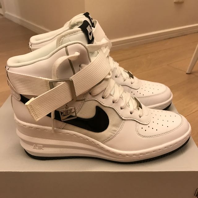 nike lunar force sky hi