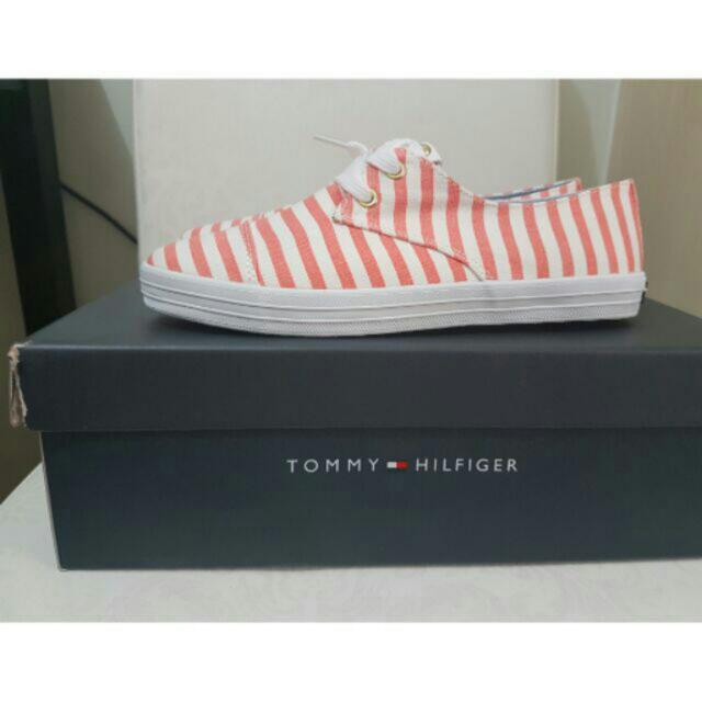 tommy hilfiger shoe box