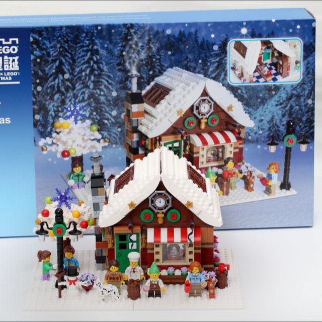 500 x LEGO Christmas Elf Cafe