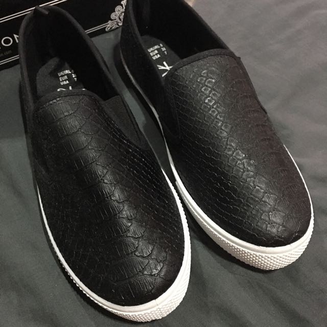 Red plimsolls primark sale