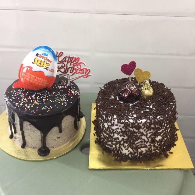 Kinder Surprise Cake