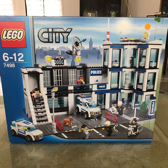 Lego city 2025 police station discontinued
