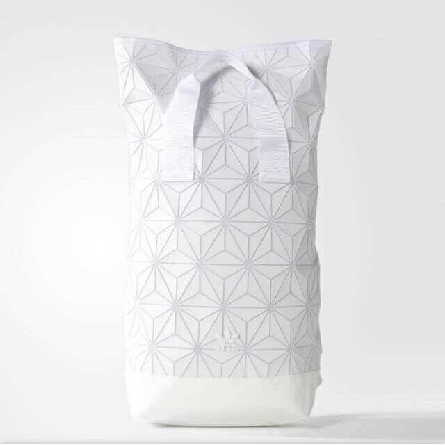 Adidas issey on sale miyake tote bag