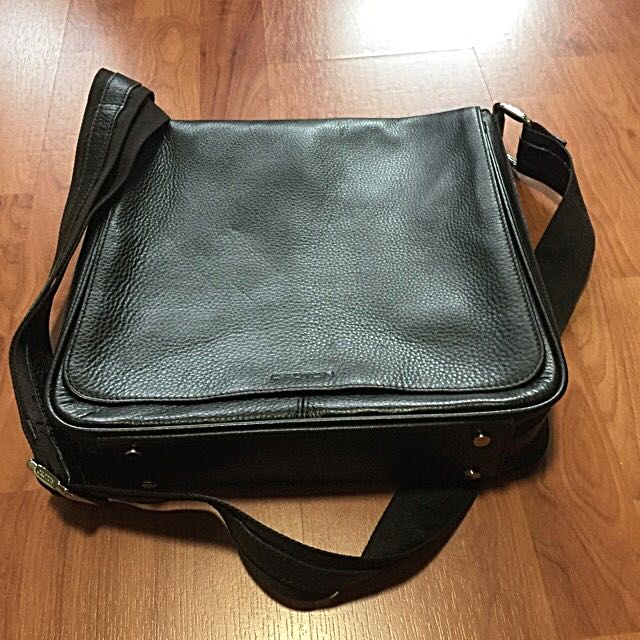 oroton mens bags