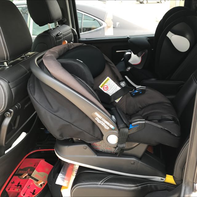 Peg Perego Primo Viaggio Tri-fix infant car seat ISOFIX Base, 兒童＆孕婦用品,  外出用品, 外出用品- 安全座椅- Carousell