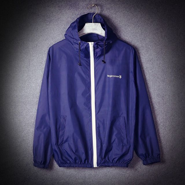 wind proof jacket (Category: Hoodies) located in Singapore. Submitted by nkwz_ (Listing ID 89768883, Image 1). Description: .