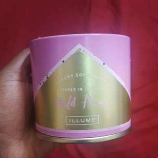 BATH AND BODY WORKS WILD PEONY CANDLE !