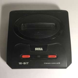 Sega Mega Drive + Controller + 2 Games