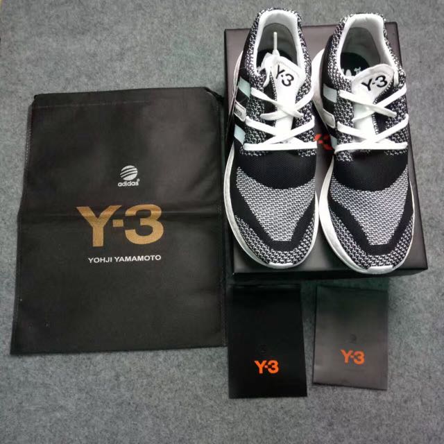 ADIDAS Y-3 PURE BOOST ZG KNIT 千鳥格紋, 他的時尚, 鞋, 運動鞋在旋轉拍賣