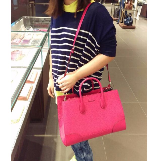 HOT PINK GUCCI Diamante Leather Bag, Luxury, Bags & Wallets on Carousell